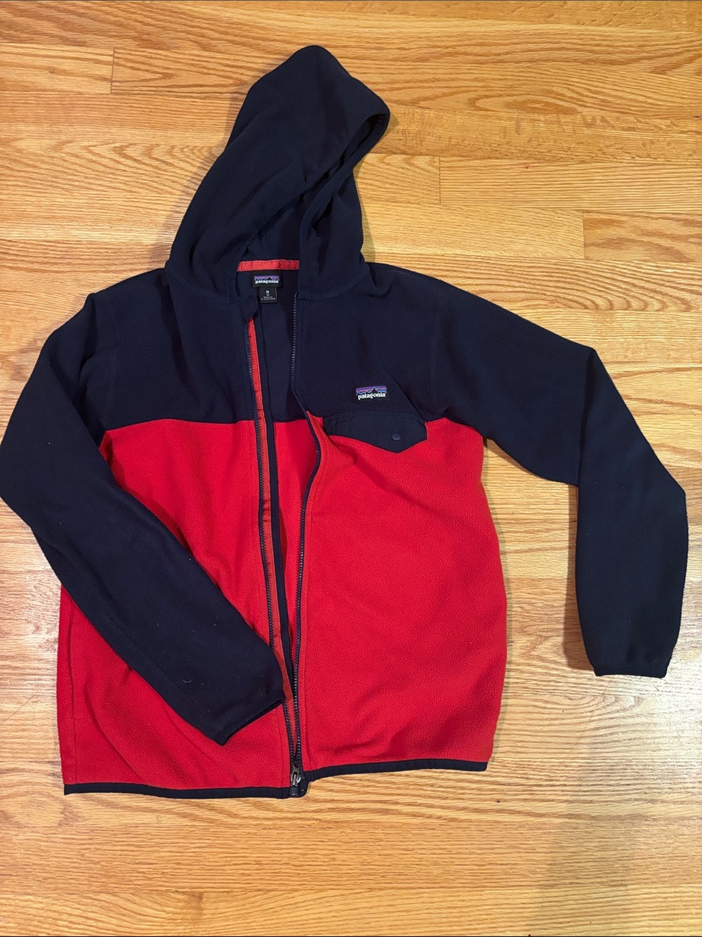 Patagonia Kids Hooded Fleece Jacket - Red and navy Boys or girls medium 10